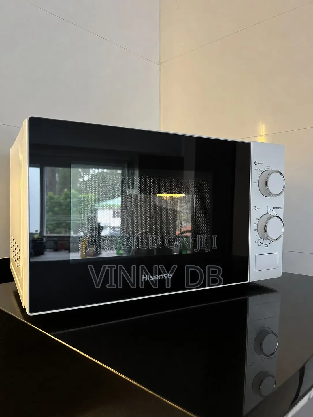 Hisense 20L Microwave Oven