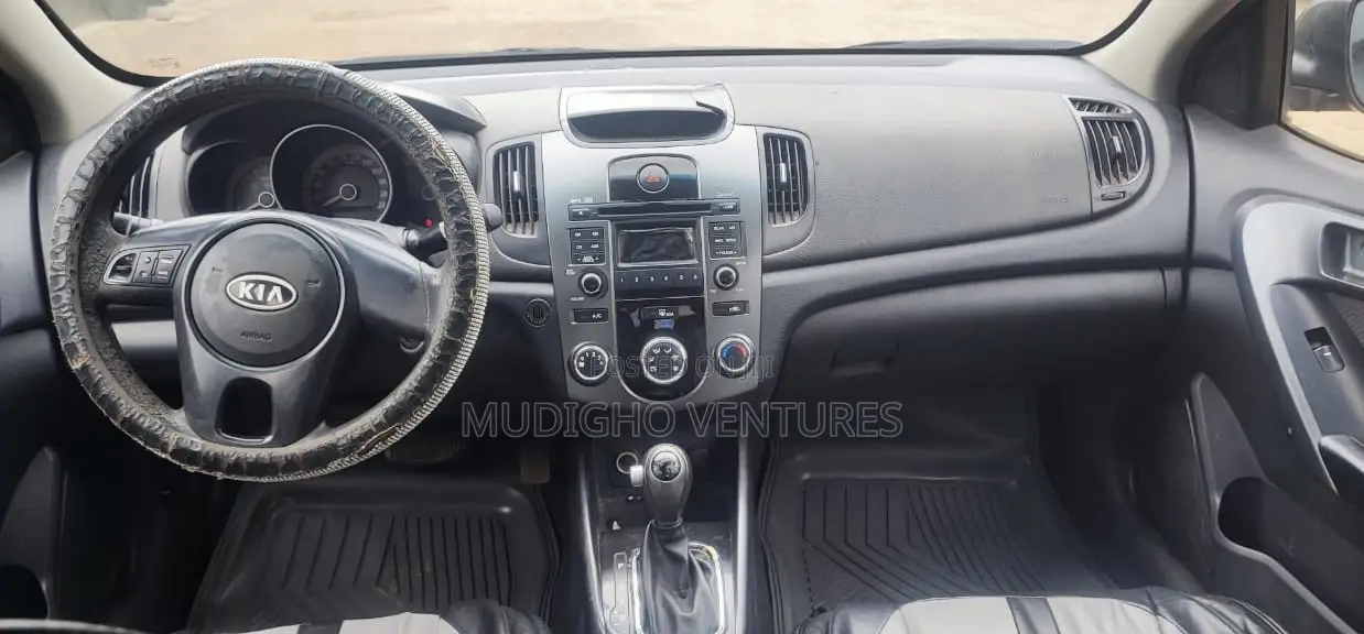 Kia Cerato 2010 Gray