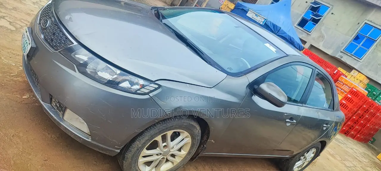 Kia Cerato 2010 Gray