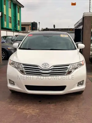 Toyota Venza 2010 White