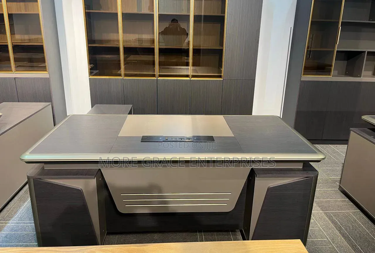 1.6m Executive Desk
