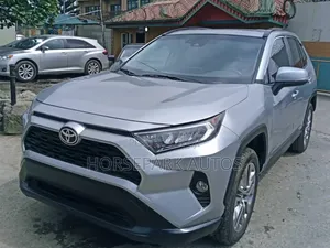 Toyota RAV4 2020 Silver