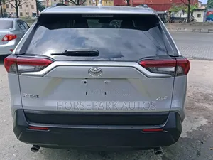 Toyota RAV4 2020 Silver