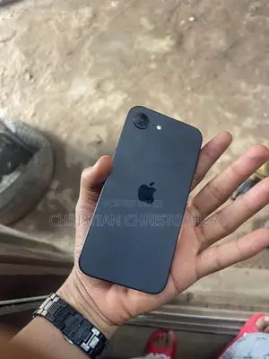 Apple iPhone 16e 128 GB Black