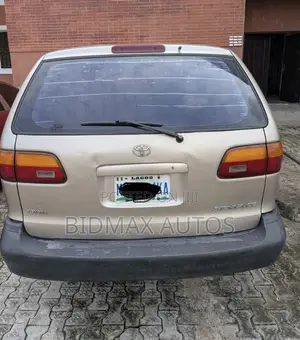 Toyota Sienna CE 2001 Gold