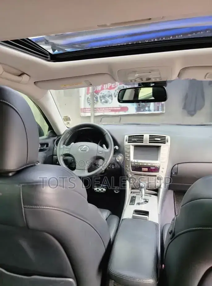 Lexus IS 250 Automatic 2010 Silver