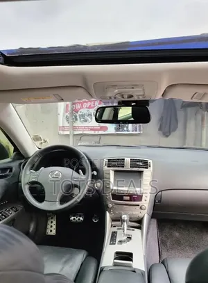 Lexus IS 250 Automatic 2010 Silver