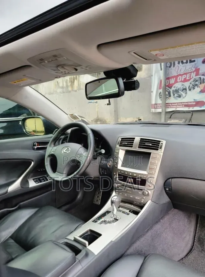 Lexus IS 250 Automatic 2010 Silver