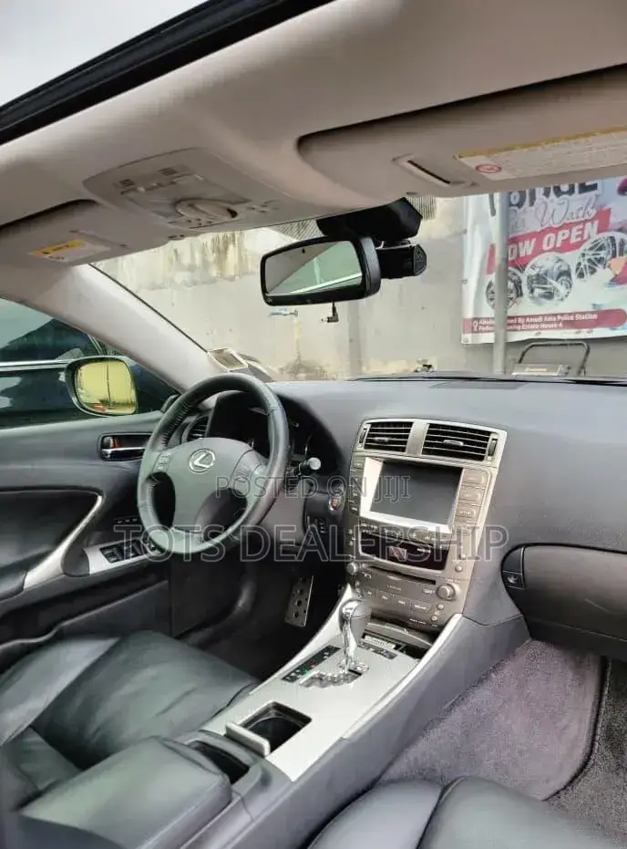 Lexus IS 250 Automatic 2010 Silver