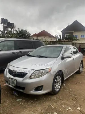 Toyota Corolla 2010 Silver