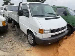 Volkswagen Transporter 2004 White