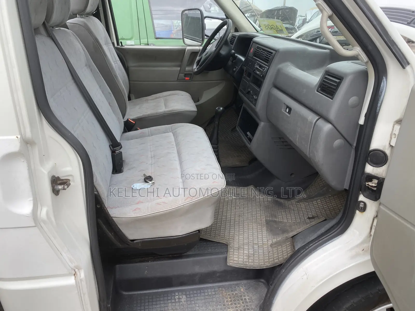 Volkswagen Transporter 2004 White