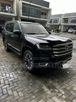 Toyota Land Cruiser 2005 Black