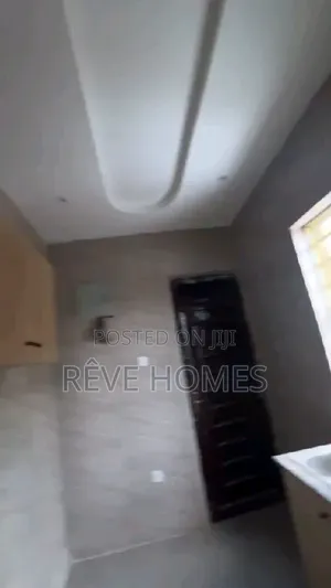 2bdrm Block of Flats in Oworonshoki / Gbagada for rent