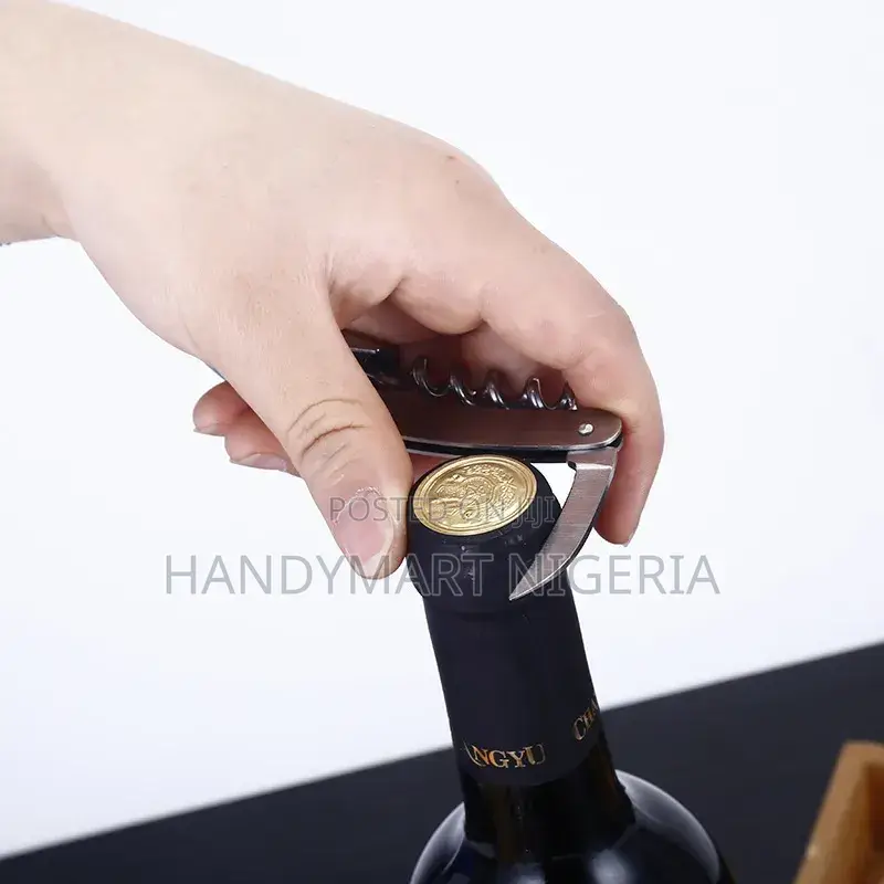Bottle-Shaped Wine Accessory Tool Set,