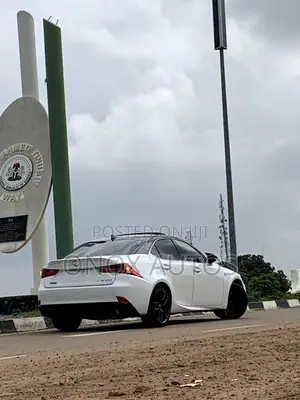 Lexus IS 300 AWD 2017 White