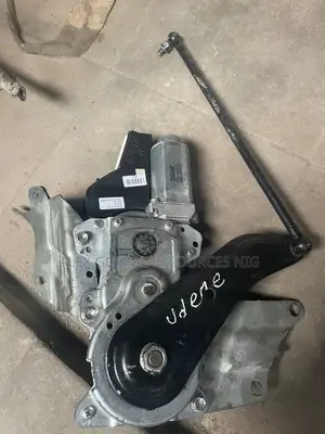 Boot Lifter Highlander 2012