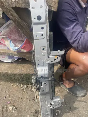 Front Cut Rav4 2020