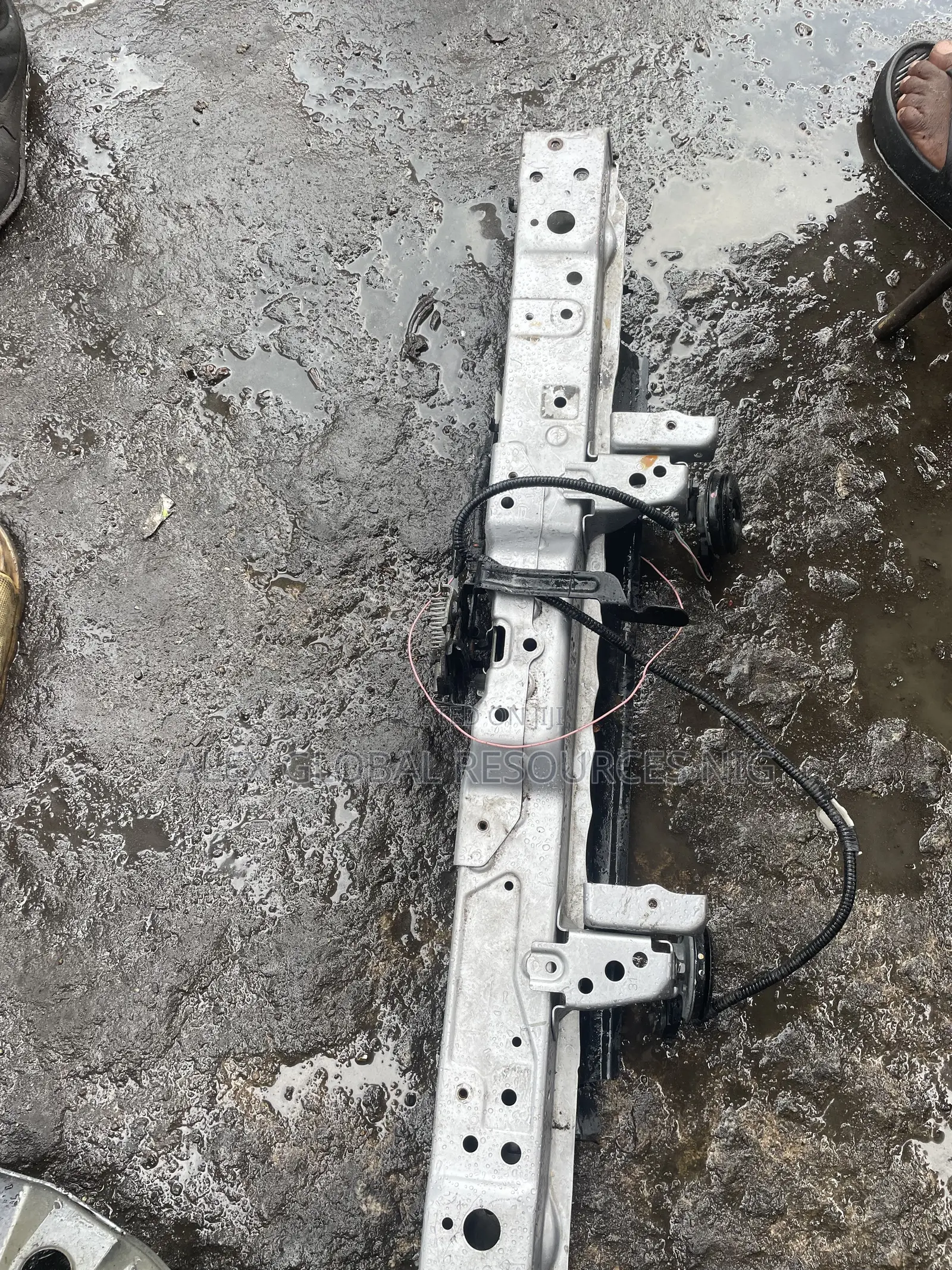 Front Cut Rav4 2020