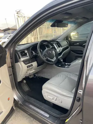 Toyota Highlander 2017 Gray