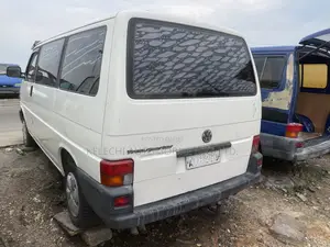 Volkswagen Transporter 2005 White