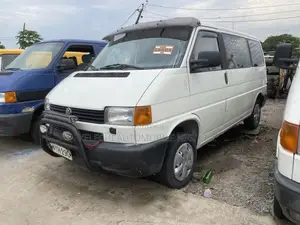 Volkswagen Transporter 2005 White