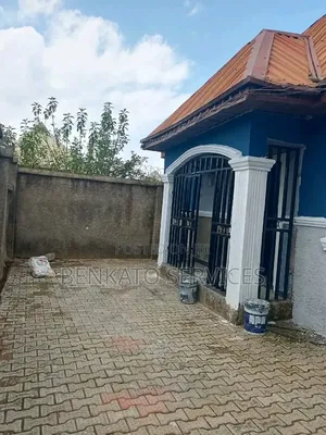 3bdrm Bungalow in City College, Karu for rent