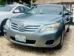 Toyota Camry LE 4dr Sedan (2.5L 4cyl 6AM) 2010 Green