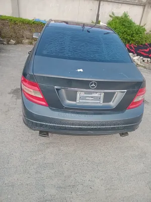 Mercedes-Benz C300 2011 Gray