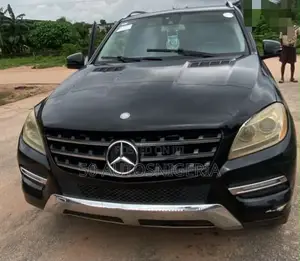 Mercedes-Benz M Class ML350 4MATIC 4dr SUV AWD (3.5L 6cyl 7A) 2014