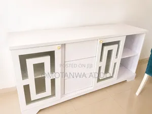Side Board