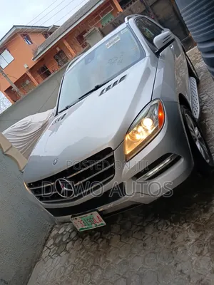 Mercedes-Benz M Class ML350 4MATIC 4dr SUV AWD (3.5L 6cyl 7A) 2014