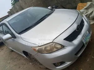 Toyota Corolla 2009 Silver
