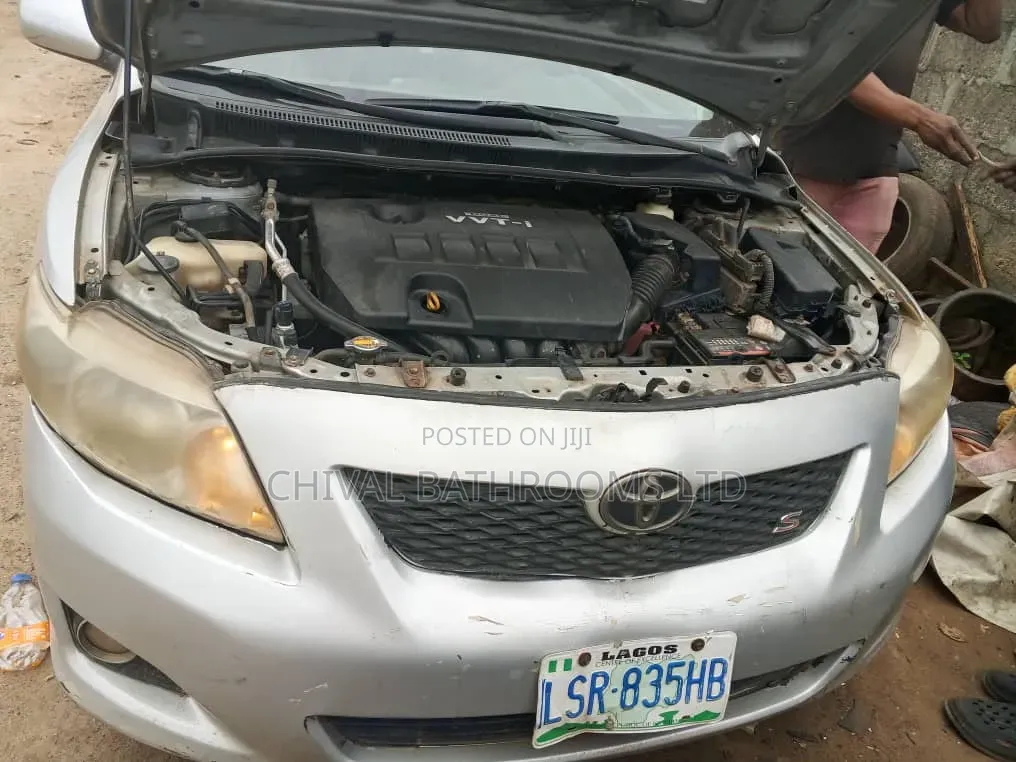 Toyota Corolla 2009 Silver