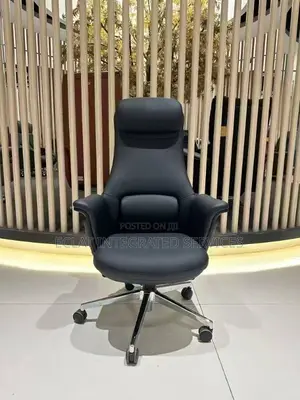 Executive Office Chair Available as Seen