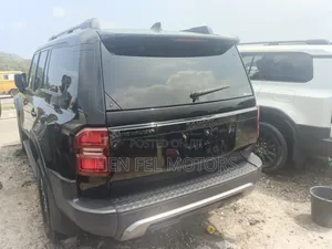 Toyota Land Cruiser 2023 Black