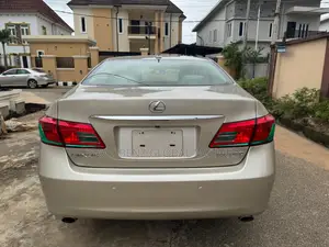 Lexus ES 350 2010 Silver