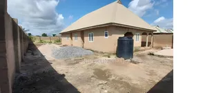 4bdrm Bungalow in Ado-Odo/Ota for sale