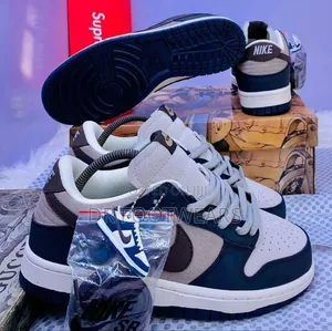 Nike SB Dunk Low Casual Sneakers