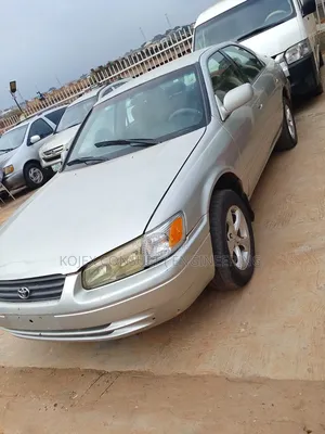 Toyota Camry XLE 4dr Sedan (2.4L 4cyl 4A) 2002 Silver