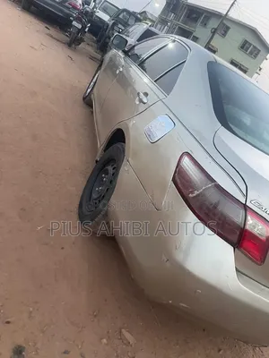 Toyota Camry 2023 Gold