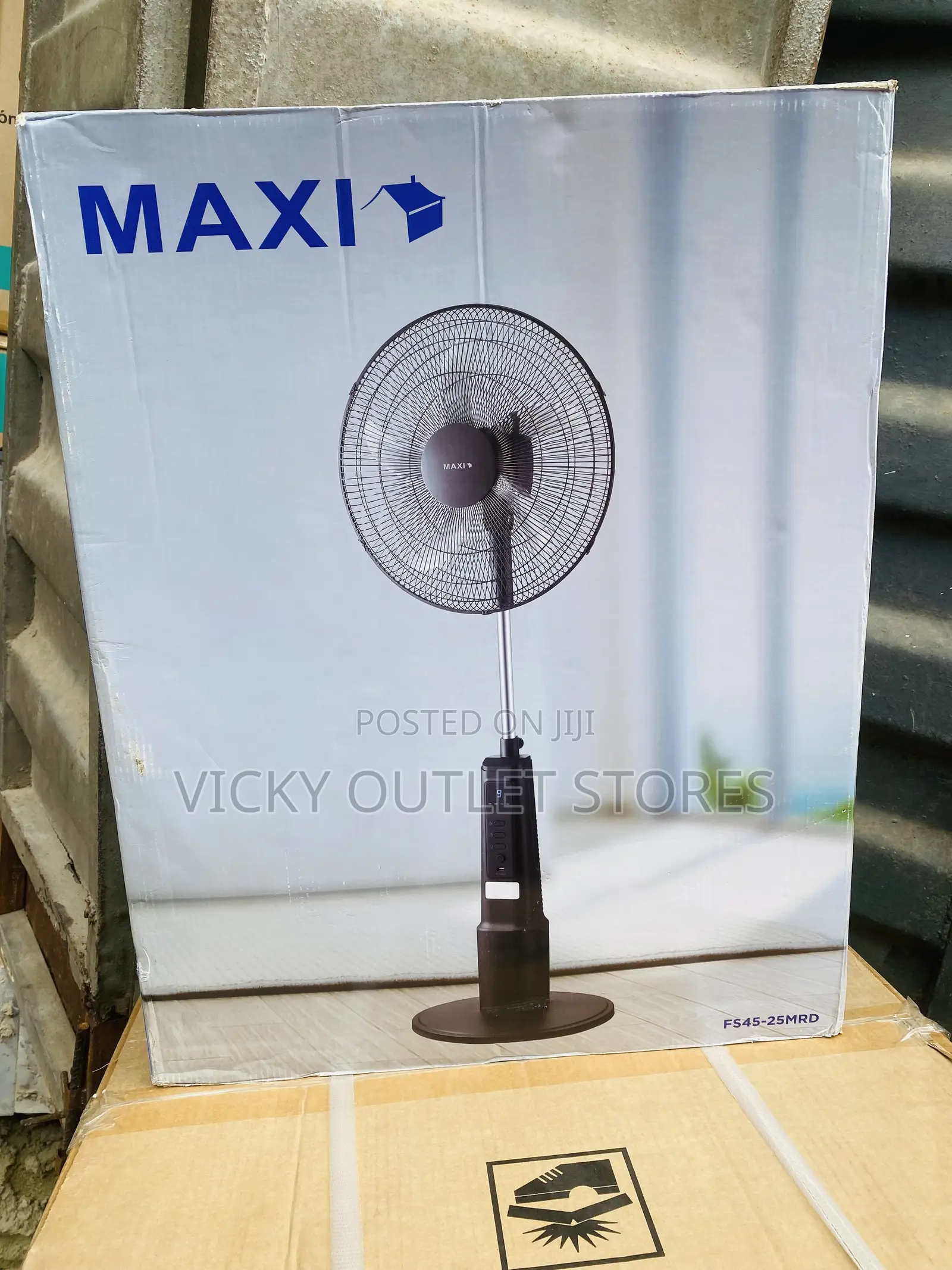Maxi 18”rechargeable Standing Fan