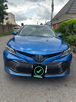 Toyota Camry 2019 Blue