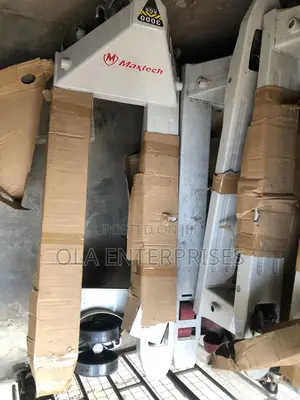 3000kg Toyo Pallet Truck