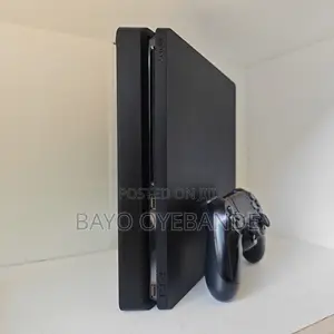 PlayStation 4 Slim