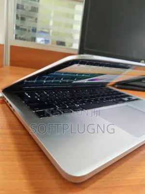 Laptop Apple MacBook Pro 2015 8GB Intel Core i5 SSD 256GB
