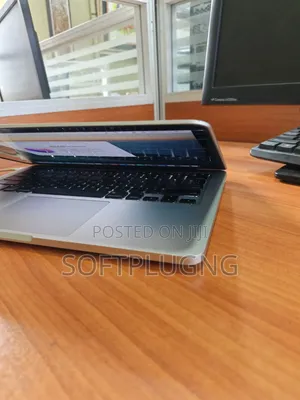 Laptop Apple MacBook Pro 2015 8GB Intel Core i5 SSD 256GB