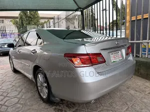 Lexus ES 350 2010 Silver