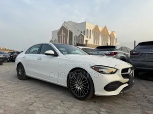 Mercedes-Benz C300 2024 White