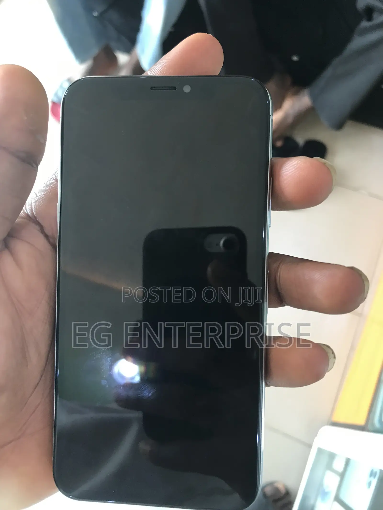 Apple iPhone XR 64 GB White